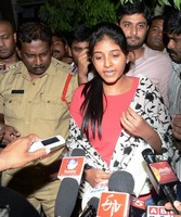Anjali Returns to Hyderabad Photos